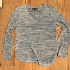 Tommy Bahama linen sweater. Blue excellent condition.
